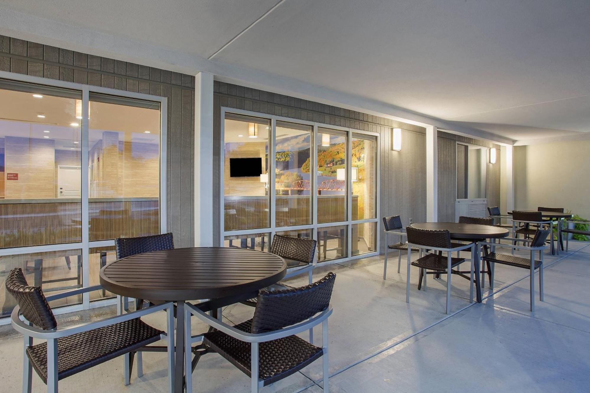 Towneplace Suites By Marriott Knoxville Oak Ridge Exterior photo